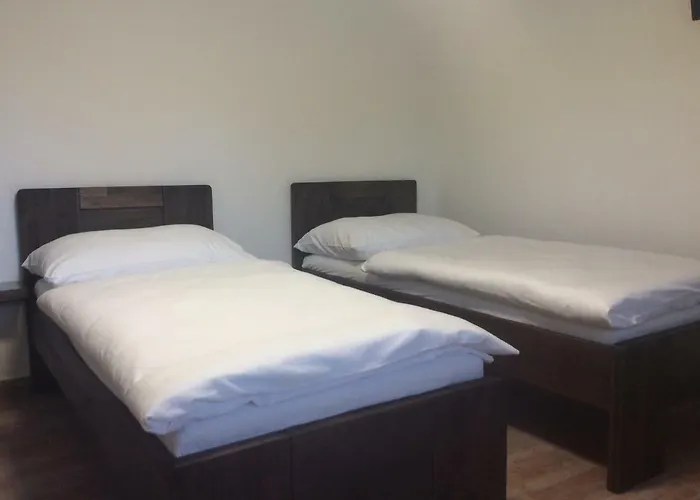 Vinny Sklipek Na Spojovaci Alloggio in famiglia