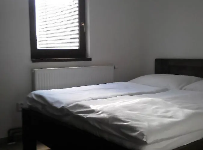 Vinny Sklipek Na Spojovaci Alloggio in famiglia *